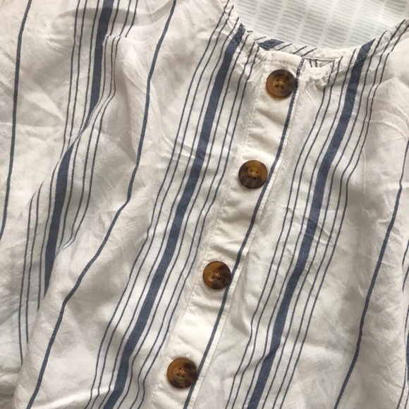 Hollister Tank - Picture 3 of 4